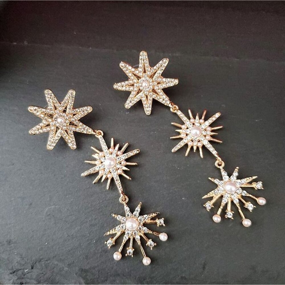 Earrings - StarGazer Gold Star Pearl Drop- Anthropologie Style - Bridal, wedding - Picture 3 of 7